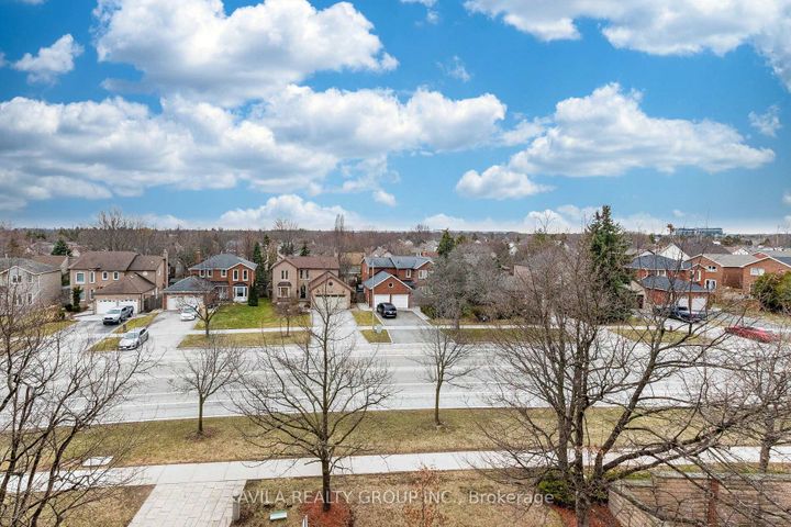 Photo 39 at 409 - 2199 Sixth Line, RO River Oaks, Oakville