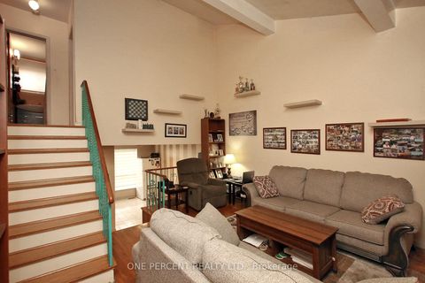 Photo 4 at 3074 Merritt Avenue, Malton, Mississauga