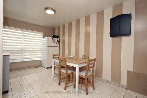 Photo 10 at 3074 Merritt Avenue, Malton, Mississauga