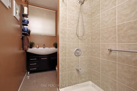 Photo 18 at 3074 Merritt Avenue, Malton, Mississauga