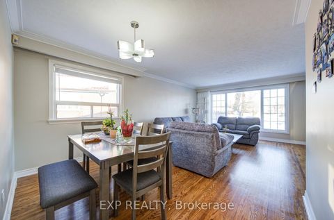 Photo 13 at 10 Pastrano Court, Cliffcrest, Toronto