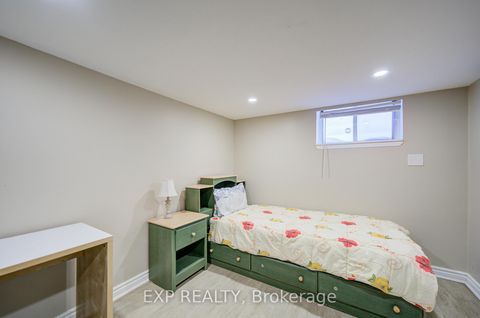 Photo 29 at 10 Pastrano Court, Cliffcrest, Toronto