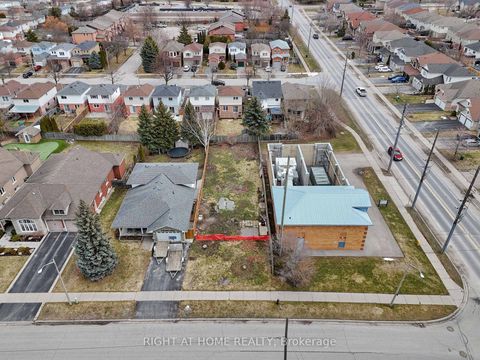 Photo 8 at 7 BRADSHAW Street, Bowmanville, Clarington