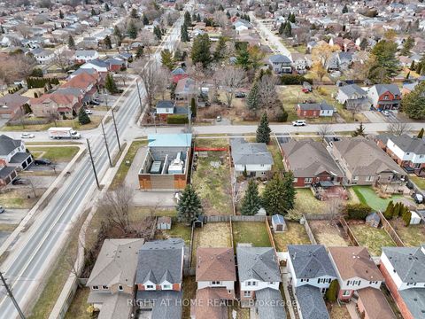 Photo 12 at 7 BRADSHAW Street, Bowmanville, Clarington