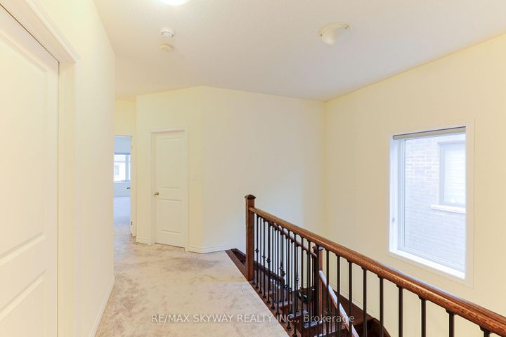 Photo 15 at 379 Valleyway Drive, Credit Valley, Brampton