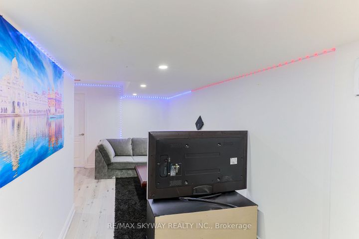 Photo 27 at 379 Valleyway Drive, Credit Valley, Brampton