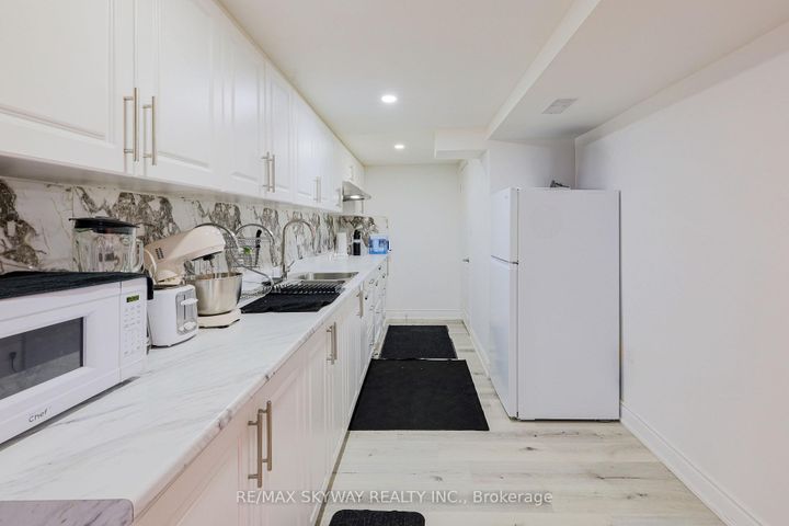 Photo 30 at 379 Valleyway Drive, Credit Valley, Brampton