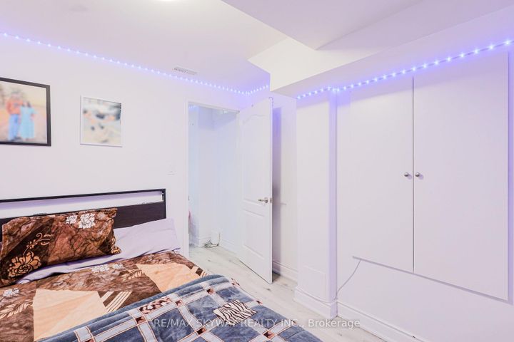 Photo 33 at 379 Valleyway Drive, Credit Valley, Brampton