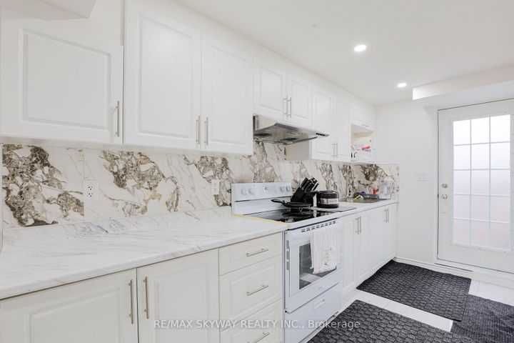 Photo 37 at 379 Valleyway Drive, Credit Valley, Brampton