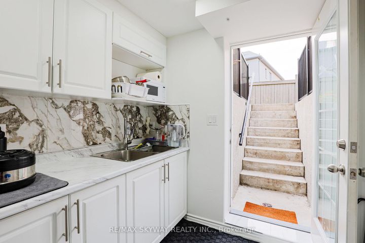 Photo 38 at 379 Valleyway Drive, Credit Valley, Brampton