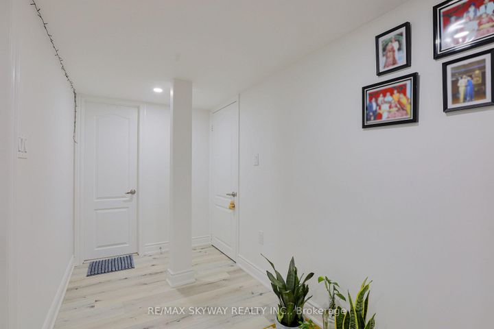 Photo 43 at 379 Valleyway Drive, Credit Valley, Brampton