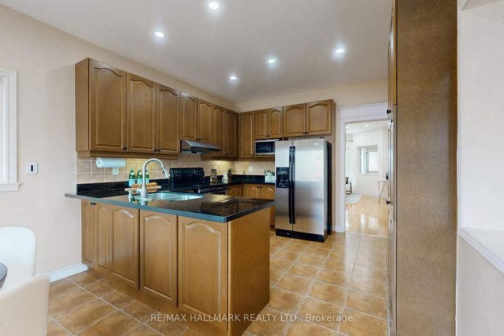 Photo 18 at 42 Mayan Avenue, Westbrook, Richmond Hill