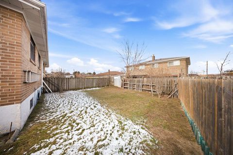 Photo 24 at 20 Rubydale Gardens, Humber Summit, Toronto