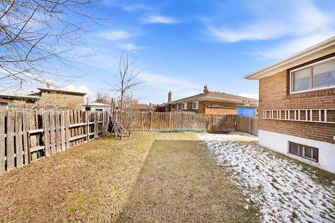 Photo 26 at 20 Rubydale Gardens, Humber Summit, Toronto