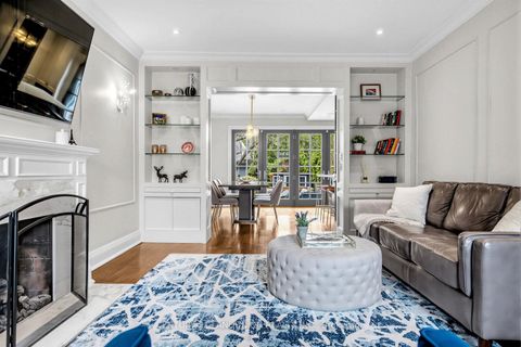 Photo 3 at 17 Otter Crescent, Nortown, Toronto