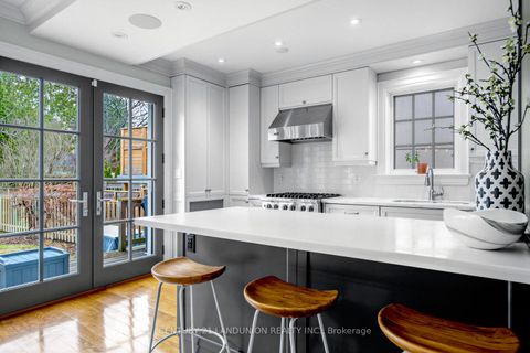 Photo 7 at 17 Otter Crescent, Nortown, Toronto