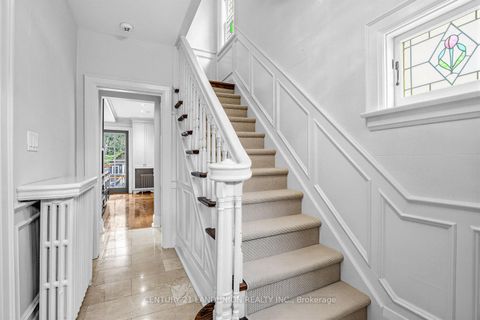 Photo 9 at 17 Otter Crescent, Nortown, Toronto