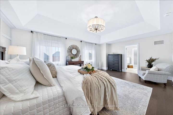 Photo 26 at 1952 Queensbury Drive, Taunton, Oshawa