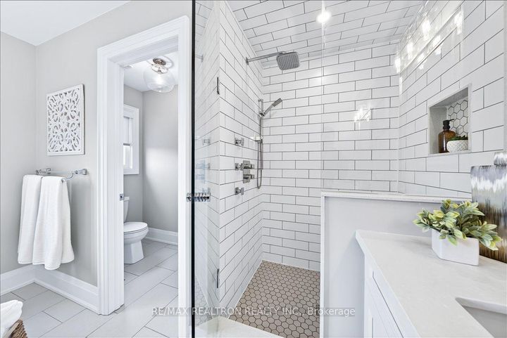 Photo 30 at 1952 Queensbury Drive, Taunton, Oshawa