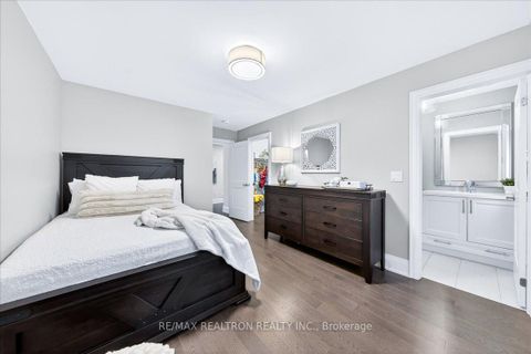 Photo 33 at 1952 Queensbury Drive, Taunton, Oshawa