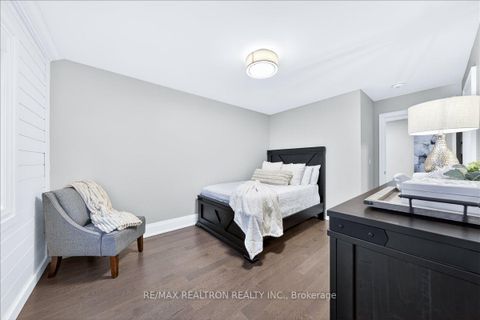 Photo 35 at 1952 Queensbury Drive, Taunton, Oshawa