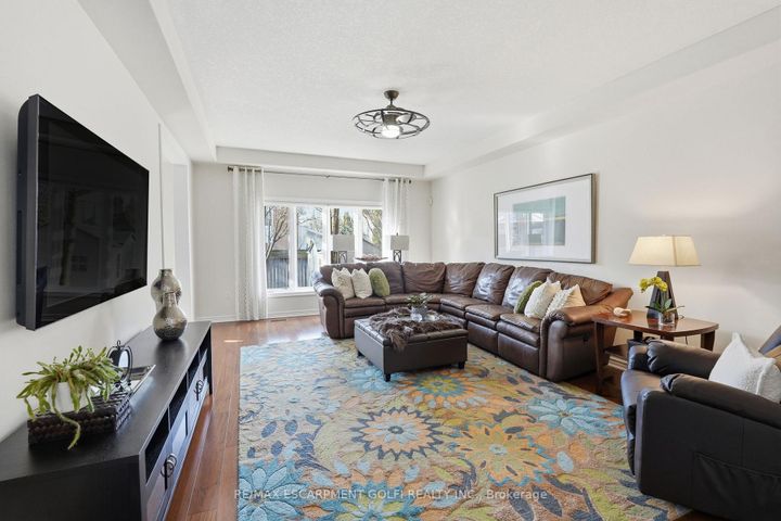 Photo 4 at 85 Carlson Street, Stoney Creek Mountain, Hamilton