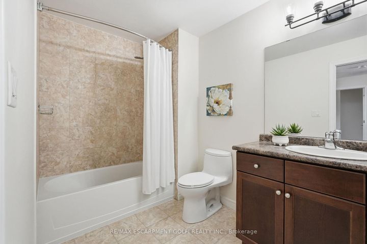 Photo 19 at 85 Carlson Street, Stoney Creek Mountain, Hamilton