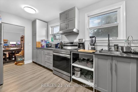 Photo 1 at 30 Melchior Drive, West Hill, Toronto