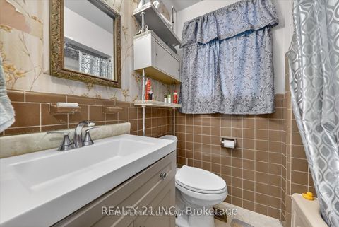Photo 9 at 30 Melchior Drive, West Hill, Toronto