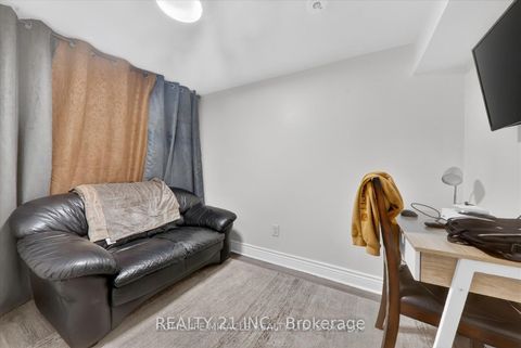 Photo 18 at 30 Melchior Drive, West Hill, Toronto