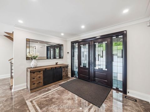 Photo 2 at 109 Woodriver Bend, Sutton & Jackson's Point, Georgina