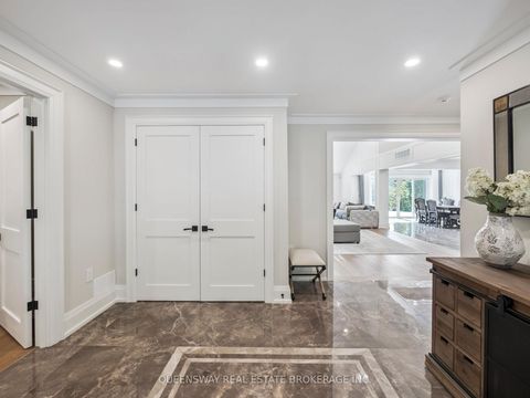 Photo 3 at 109 Woodriver Bend, Sutton & Jackson's Point, Georgina