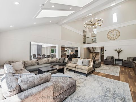 Photo 9 at 109 Woodriver Bend, Sutton & Jackson's Point, Georgina