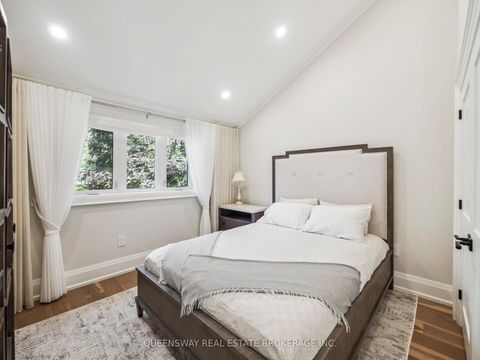 Photo 25 at 109 Woodriver Bend, Sutton & Jackson's Point, Georgina