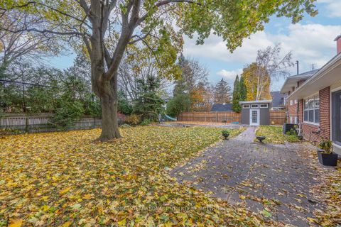 Photo 24 at 444 The Kingsway, Rosethorn, Toronto