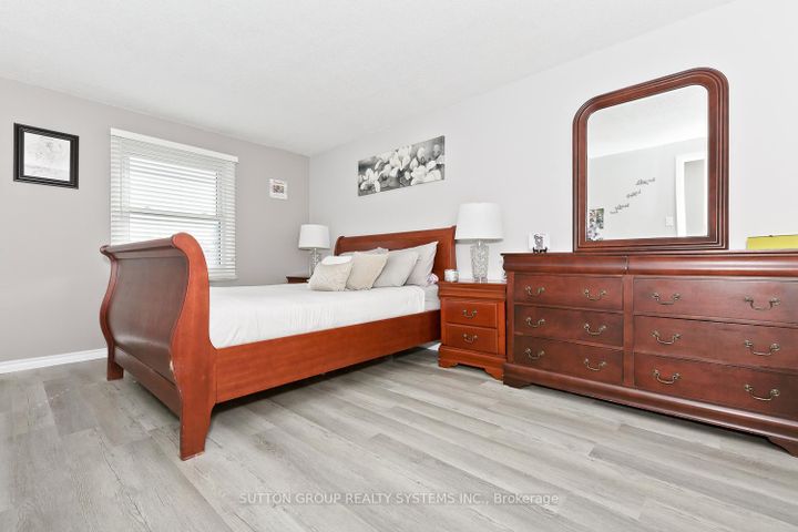Photo 19 at 30 - 5878 Montevideo Road, Meadowvale, Mississauga