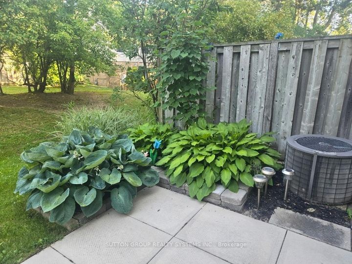 Photo 33 at 30 - 5878 Montevideo Road, Meadowvale, Mississauga