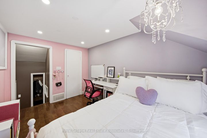 Photo 15 at 177 CHISHOLM Avenue, Lumsden, Toronto