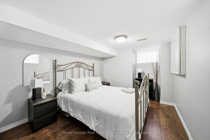 Photo 21 at 177 CHISHOLM Avenue, Lumsden, Toronto
