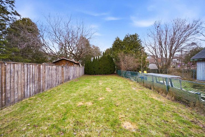 Photo 26 at 177 CHISHOLM Avenue, Lumsden, Toronto