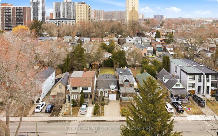 Photo 28 at 177 CHISHOLM Avenue, Lumsden, Toronto