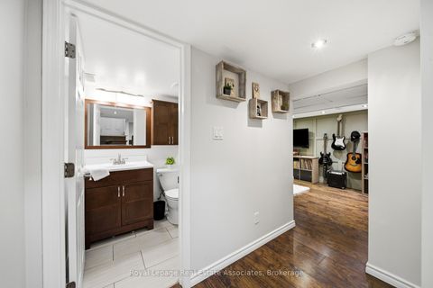 Photo 17 at 177 CHISHOLM Avenue, Lumsden, Toronto