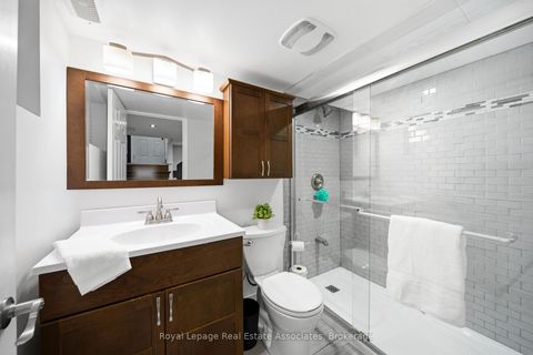 Photo 18 at 177 CHISHOLM Avenue, Lumsden, Toronto