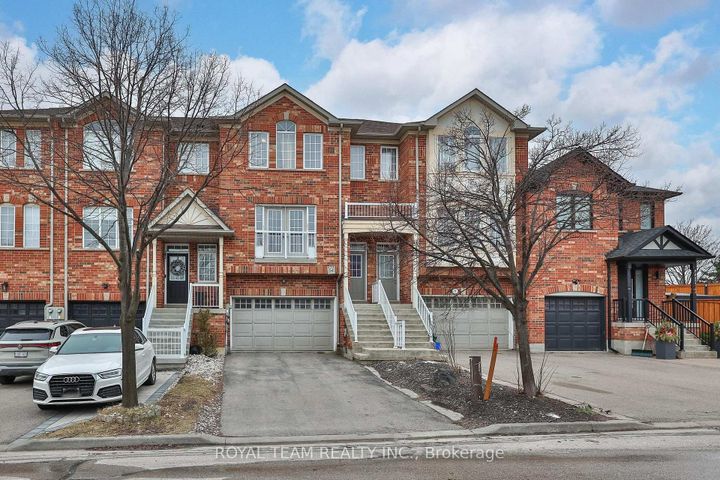 Photo 0 at 11 Jarrett Court, Vellore Village, Vaughan