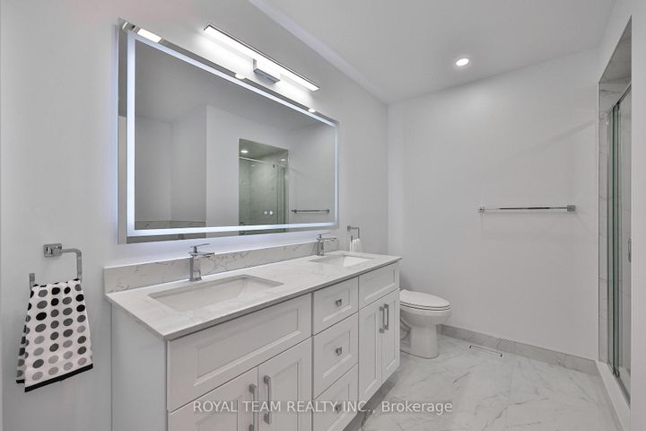 Photo 31 at 11 Jarrett Court, Vellore Village, Vaughan