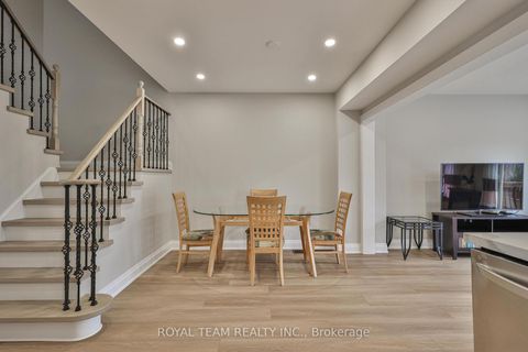 Photo 15 at 11 Jarrett Court, Vellore Village, Vaughan