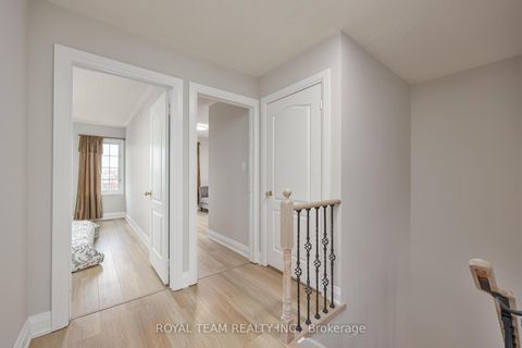 Photo 24 at 11 Jarrett Court, Vellore Village, Vaughan