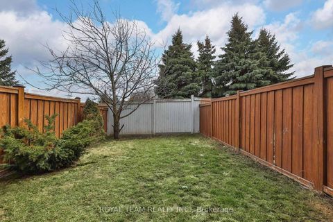 Photo 44 at 11 Jarrett Court, Vellore Village, Vaughan