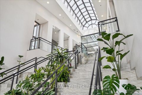 Photo 4 at 802 - 3 Hickory Tree Road, Weston, Toronto