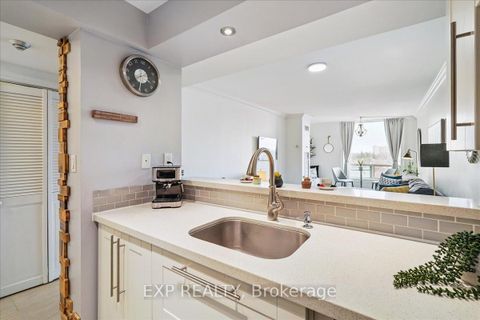 Photo 12 at 802 - 3 Hickory Tree Road, Weston, Toronto
